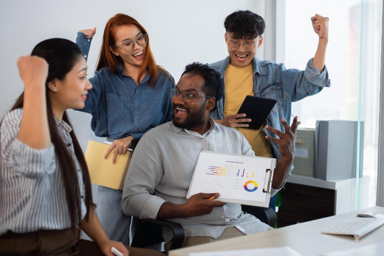 Tableau d'analyse de mots-clés et stratégie de contenu optimisé